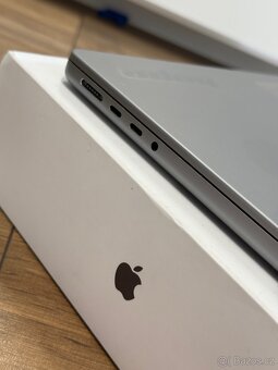 MacBook M1 Pro | 100% Baterie, Příslušenství - 8