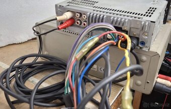 SONY autorádio XR-C750RDS + měnič na 10CD s kabeláží - 8