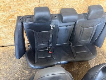 KOŽENÝ INTERIÉR HYUNDAI I40 KOMBI - 8