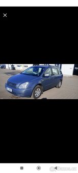 Kia Carnival - 8