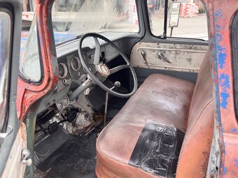 1959 GMC 100 bigwindow utility truck - 8