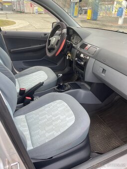 Škoda Fabia 1.4 kombi - 8