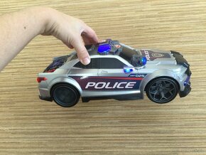 Transformer, traktor, velké zvukové policejní auto - 8