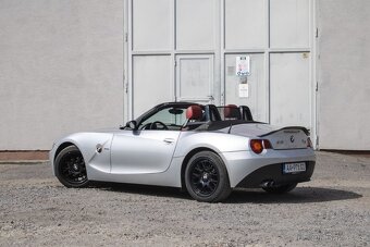 BMW Z4 Roadster 2.5 i - 8