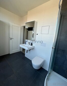 Pronájem bytu 2+kk/B, 45m2, ul. Limuzská, Praha 10 - Strašni - 8