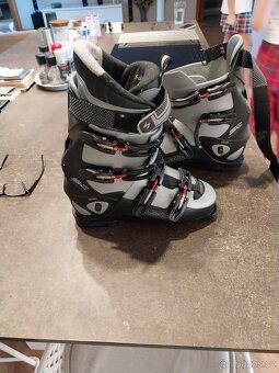 Prodam damsky lyzarsky set - lyze Head 149cm - 8