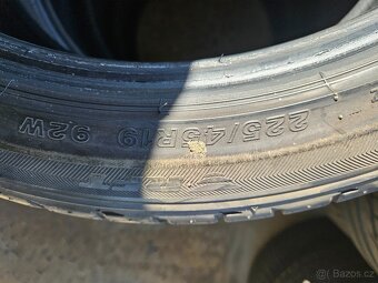 225/45R19 92W RFT Bridgestone Potenza S001 - 8