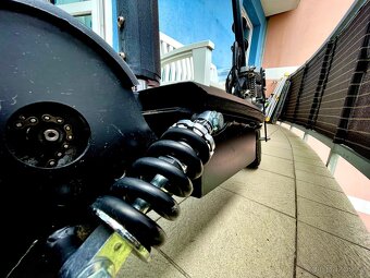 Elektrokoloběžka Nitro Scooters XE900 nová baterie - 8