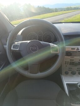 Opel Astra H Caravan. Nová technická, výborný stav - 8
