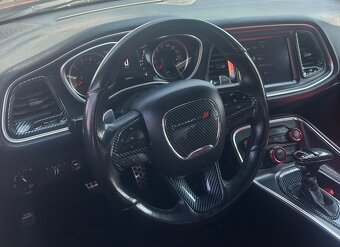 DODGE CHALLENGER SCATPACK 6.4 - 8