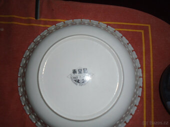 Prodám starší porcelánové a skleněné předměty - 8