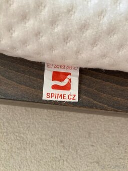 Postel z masivu - 8