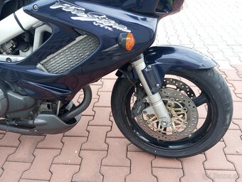 Honda VTR 1000 firestorm - 8