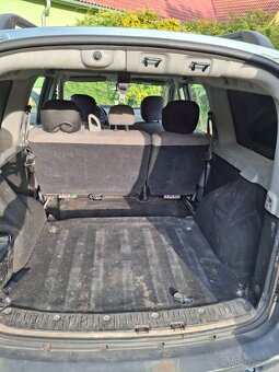 Dacia Logan 1.5dCi (63kW) rok 2008 - 8