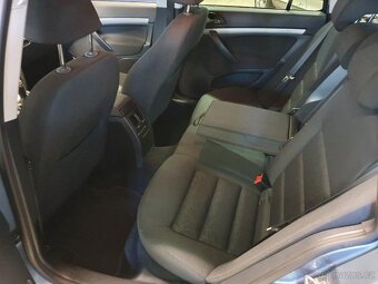 Škoda Octavia 2 Combi Family 2,0TDI 103kW 4x4 Krásný stav - 8