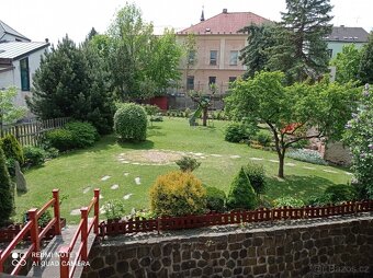 Kompletně vybavený apartmán se zahradou a parkováním - 8