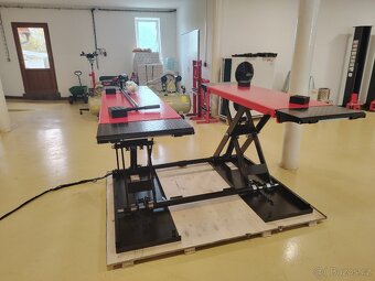 Nůžkový zvedák BORTEN,,BOR3000B'' 3000KG rv.2025 SKLADEM - 8