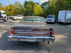 Lincoln Continental town car 1978 7.5L - 8