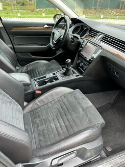 Volkswagen Passat, Kombi 1,6 TDi 88 kW R-LINE PANORAMA - 8