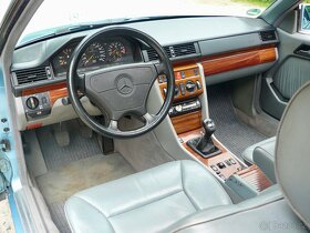 Mercedes-Benz 220e coupé - 8