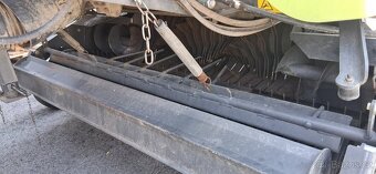 Lis na kulaté balíky Claas - 8