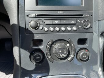 Peugeot 3008 1.6 VTi , 88 kW benzín, 2010 - 8