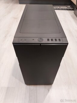 2x skříň (NZXT, FRACTAL DESIGN) - 8