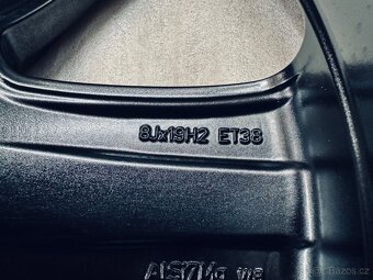 TOP kola letní Mercedes GLC R19 originál - 8