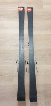 Dětské závodní lyže Rossignol GS - 8