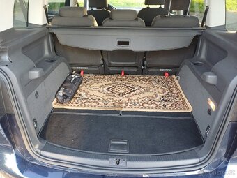 Volkswagen Touran 2,0 TDi 103KW 2010 - VELKÁ SLEVA - 8