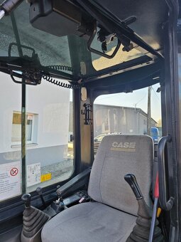 Bagr Case CX31B - 8
