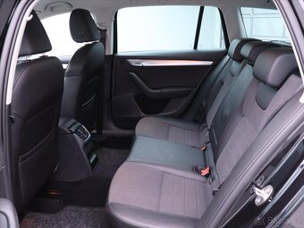 Škoda Octavia 2,0 TDI 110kW DSG Style 1.Maj (2016) - 8