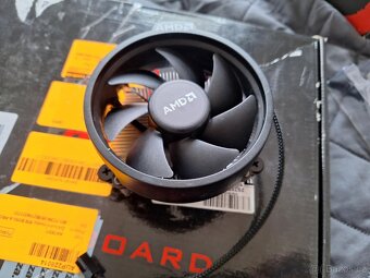 MSI B550 Gaming Plus + Ryzen 5 5500 – komplet s krabicemi - 8