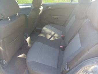 Opel Astra H 1.9 CDTI 74Kw RV.2007 TAŽNÉ - NOVÁ STK - 8