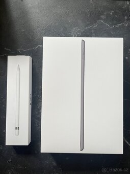 Apple iPad 10.2 (8th gen) + Apple Pencil (1st gen) - 8