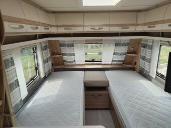 Prodám luxusní rodinný karavan Fendt Bianco Activ 550 KMG - 8