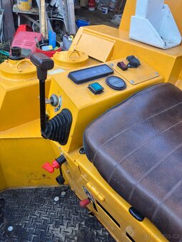 Pásový bagr Yanmar - 8