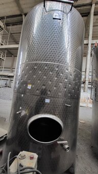 Nerezová nádrž s duplikátorom 4.500 L - 8