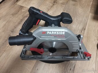 Elektrická okružní pila peformance 1800W v kufru - 8