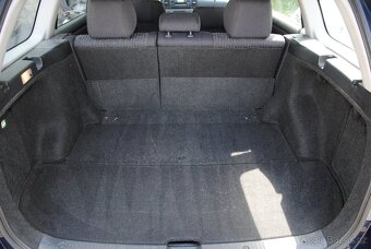 TOYOTA Corolla 2.0D-4D 66kW - klimatizace - 8
