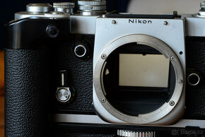 Nikon F2 Photomic + MD-3 + MB-2 - 8