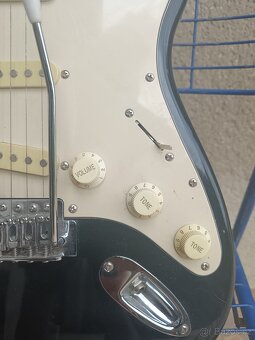Elektrická kytara Crafter - 8