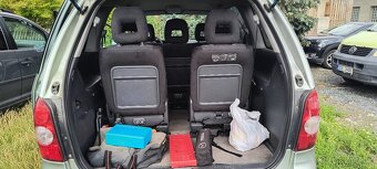 Mazda MPV - 8