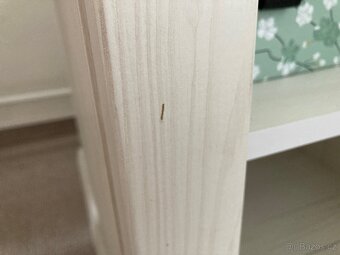 Bílý kancelářský stůl, 2 poličky, 1 šuplík - 8