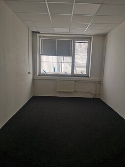 Pronájem kanceláří v Hradci Králové 17m2, ev.č. 00064 - 8