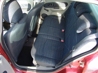 Renault Clio 1.5 dCi 5dv. 85t.Km - 8