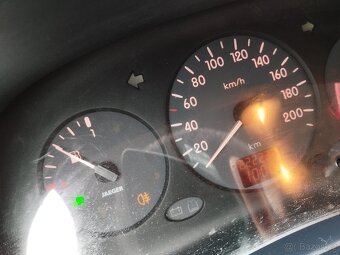 Prodám Renault Clio 1,2 benzín - 8