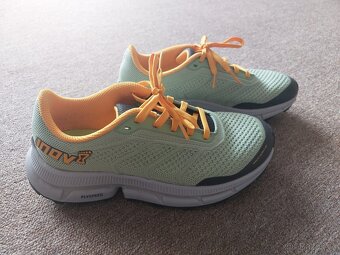 Dámské běžecké boty Inov-8 - 8
