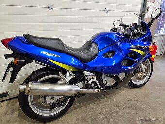 Suzuki GSX 600 F - 8