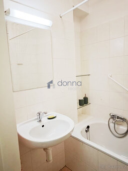 Pronájem bytu 2+1, 53m², Praha 6 - Břevnov, Na Petřinách, za - 8